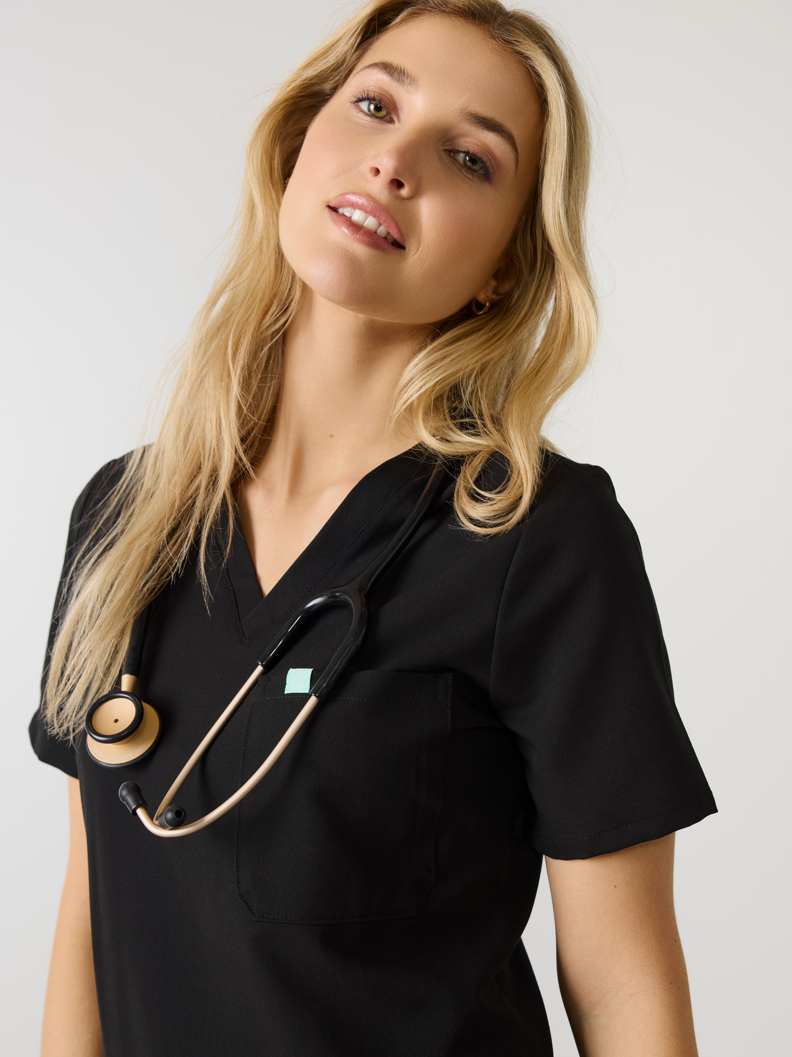 GABRIELLE RE-GARDE™ - NEGRO - Chaqueta de uniforme médico de un bolsillo - SILVADUR™